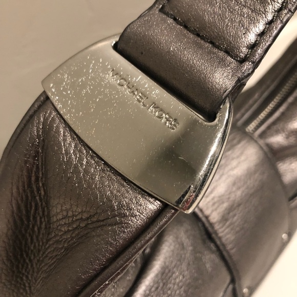 Michael Michael Kors Morgen halfmoon metallic pewter color hobo shoulder Bag,Y2K - Picture 3 of 16